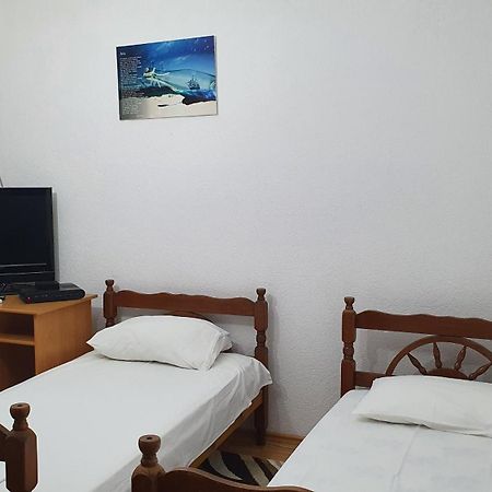 Guesthouse Sinani Ulcinj Exteriör bild
