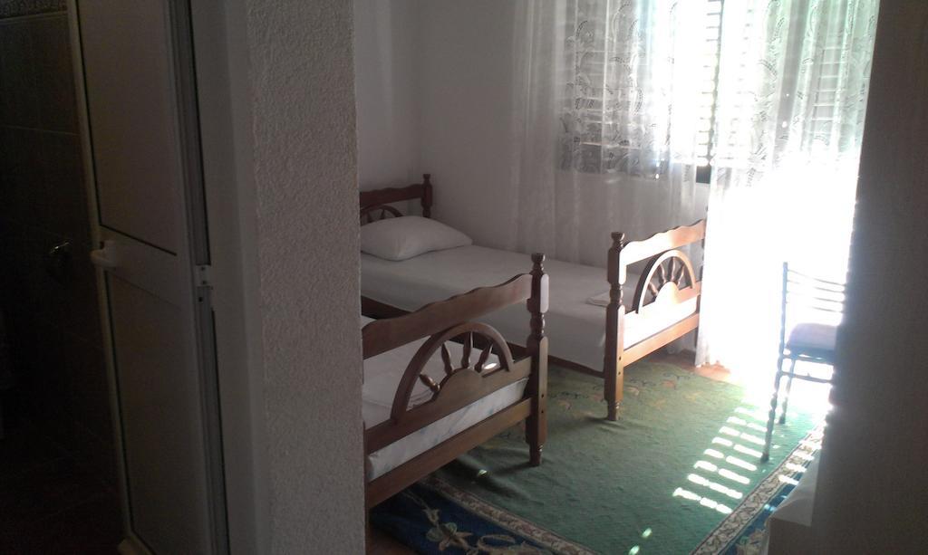 Guesthouse Sinani Ulcinj Rum bild