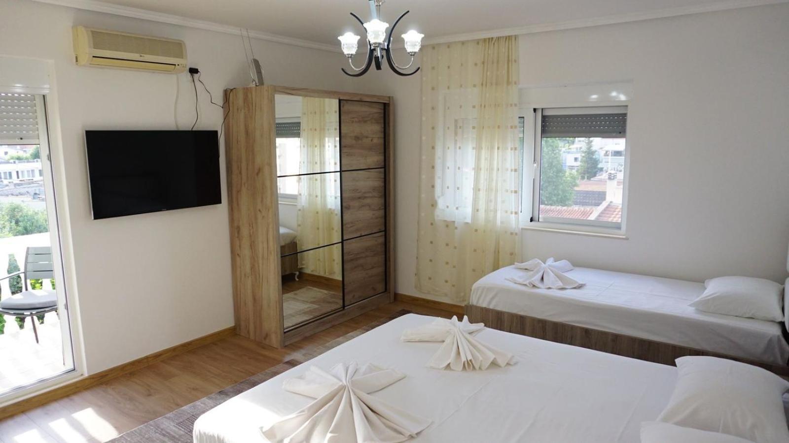 Guesthouse Sinani Ulcinj Exteriör bild